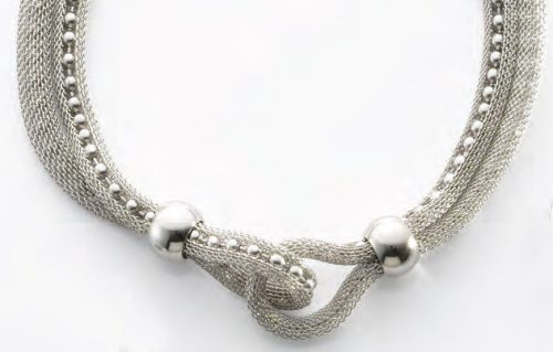 Victoria Silver coloured thick mesh necklace