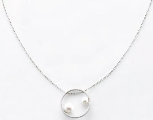 Victoria Silver coloured white pearl necklace